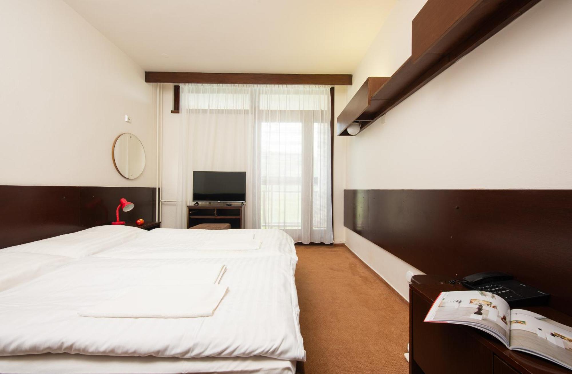 Hotel Sorea Marmot Dubrava Екстериор снимка